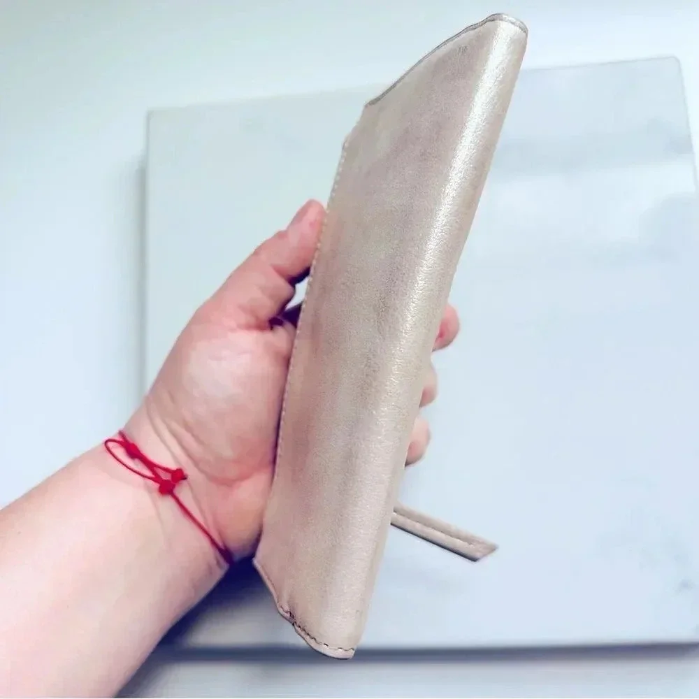NWOT Fossil RFID Madison Slim Clutch Metallic Wallet